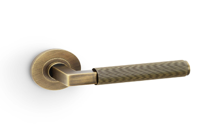 View Alexander & Wilks Hurricane Reeded Lever on Round Rose - Antique Brass offered by HiF Kitchens