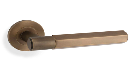 View Alexander and Wilks Spitfire Hex Lever on Round Rose -  Italian Brass offered by HiF Kitchens