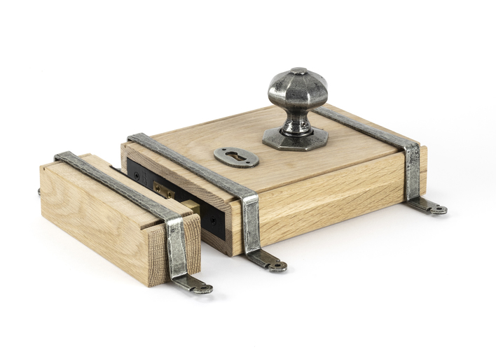 33004 - Pewter Oak Box Lock & Octagonal Knob Set - FTA Image 1