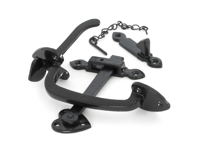 33321 - Black Cast Thumblatch Set with Chain - FTA Image 1
