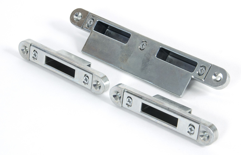 91910 - Bright Zinc Plated Espag Keep Set - 57mm Door - FTA Image 1